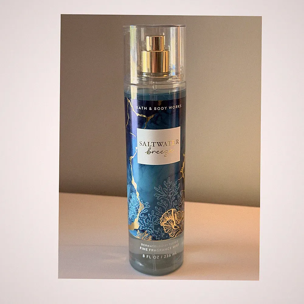 Bath & Body Works Saltwater Breeze Fine Fragrance Mist 8 fl oz / 236 mL